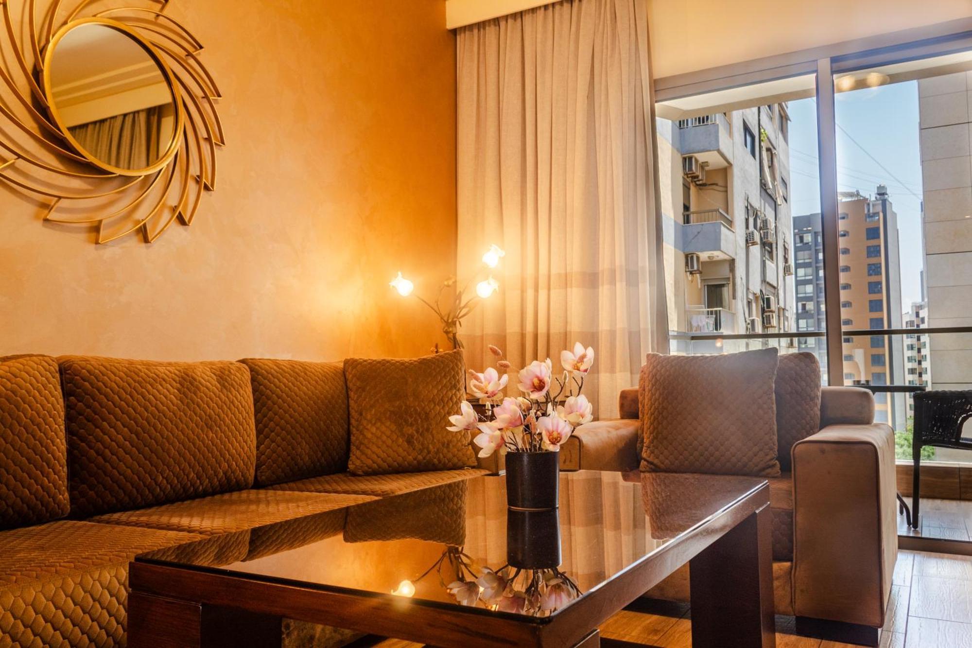 Britannia Suites Beiroet Buitenkant foto