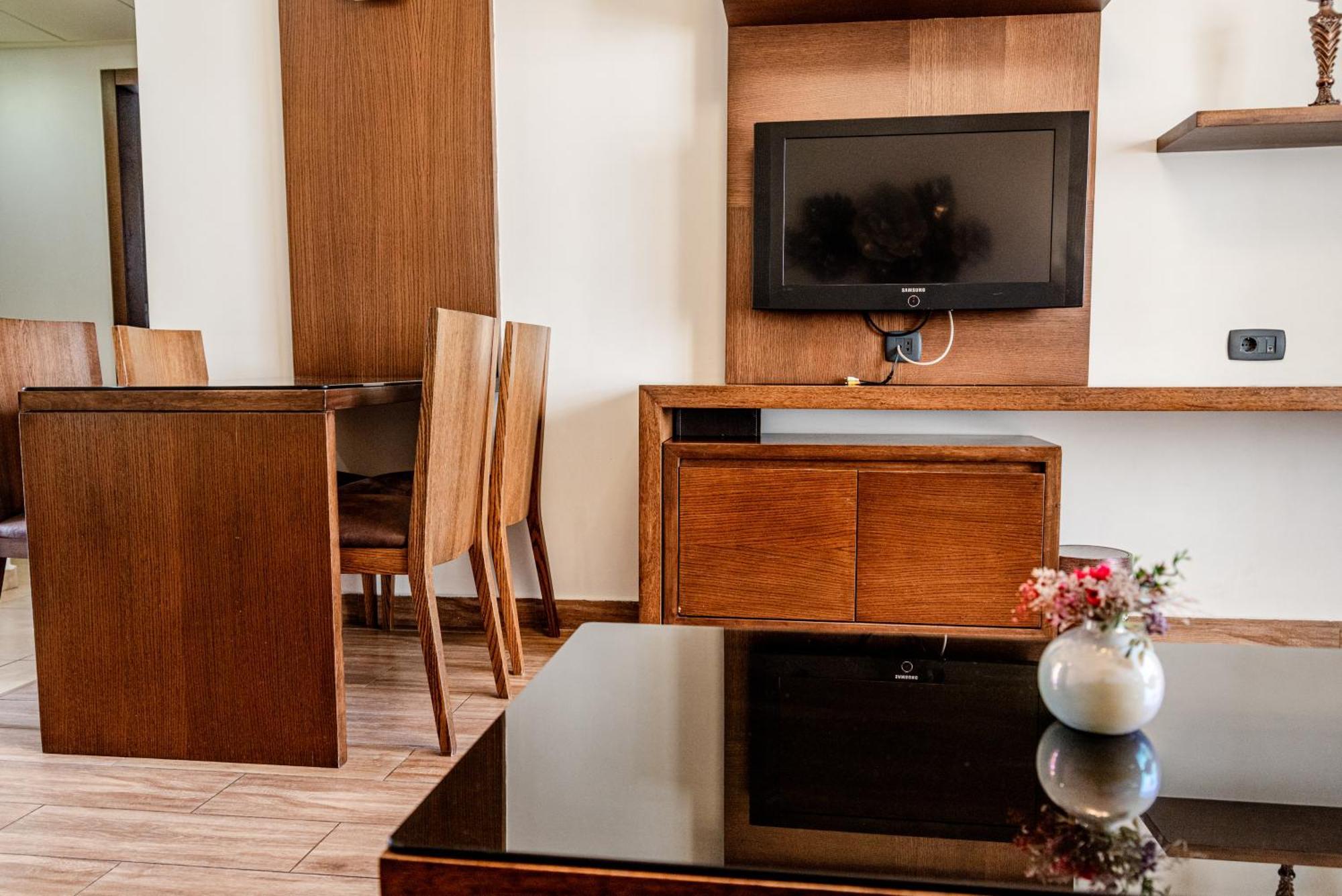 Britannia Suites Beiroet Buitenkant foto